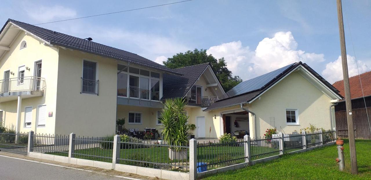 Bei Den Geissens Διαμέρισμα Aldersbach Εξωτερικό φωτογραφία